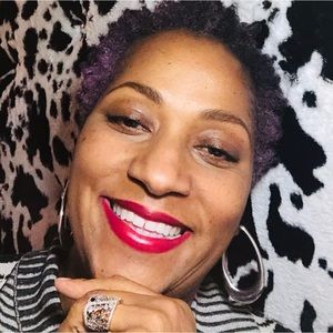 Meet your Posher, Kecia